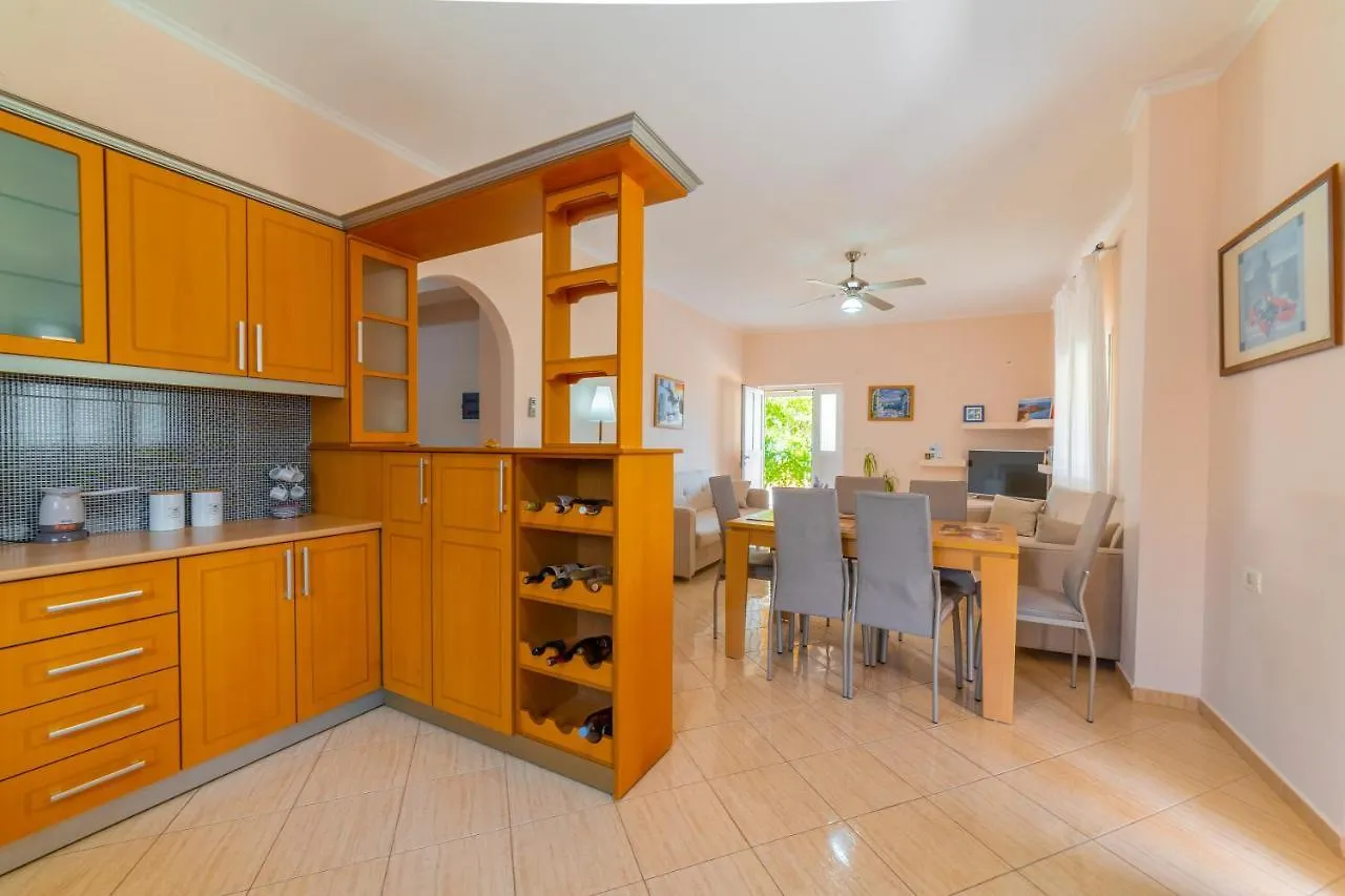 Сasa de vacaciones Dajana Apartments Ksamil