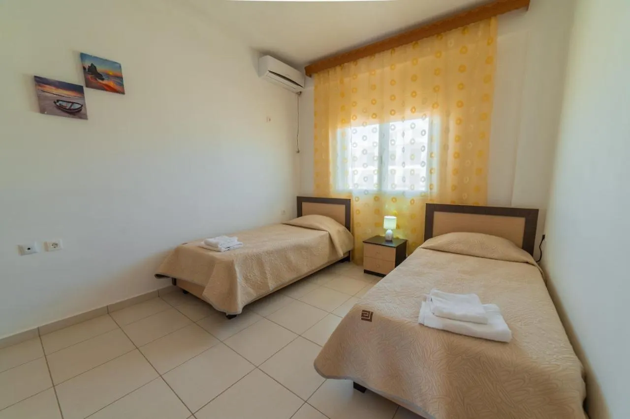 Dajana Apartments كساميل بيت للعطل